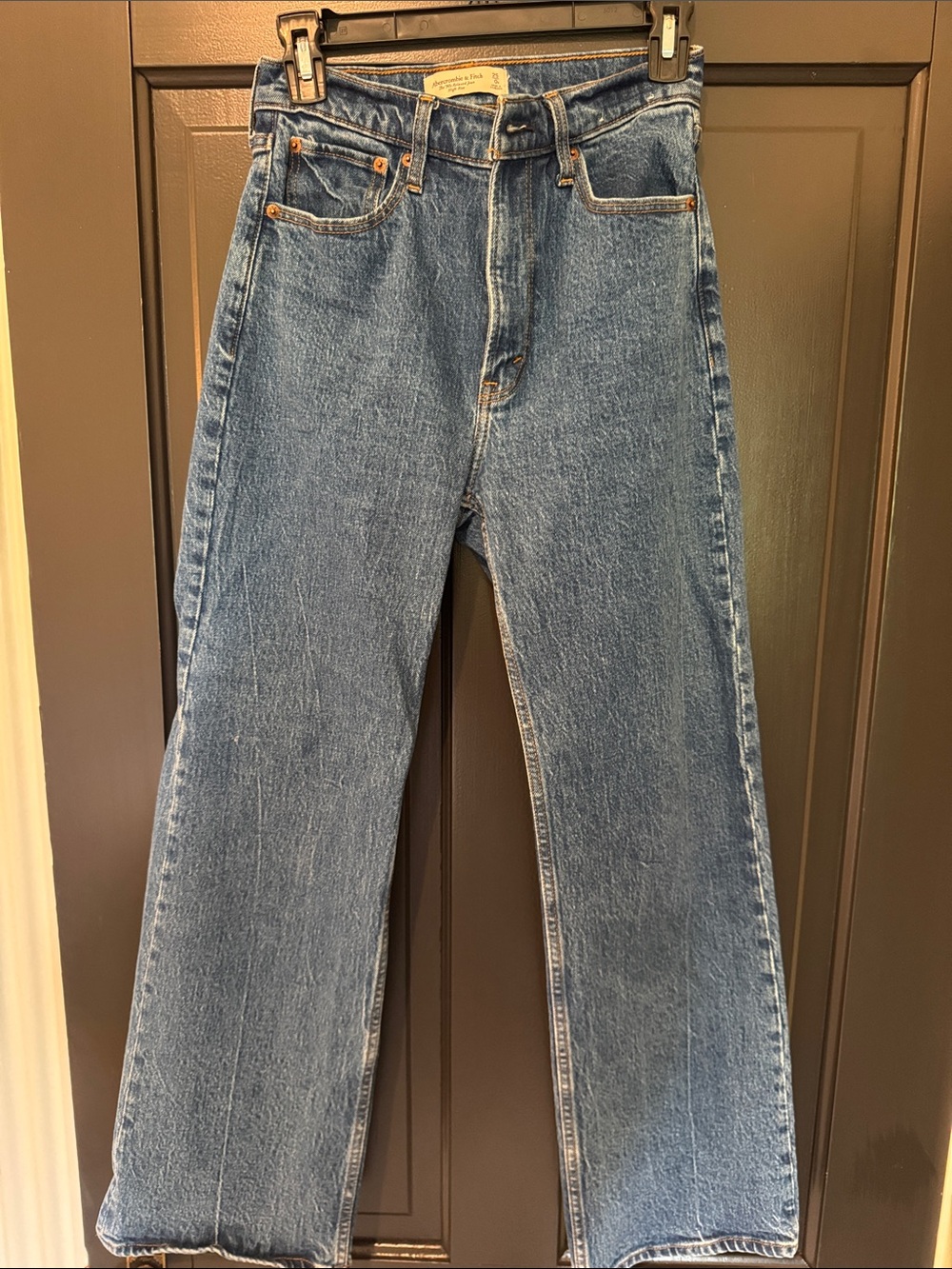 Abercrombie & Fitch 90’s relaxed high rise Jean